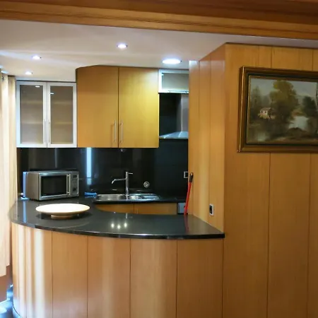 Impeccable 2-bed House In
